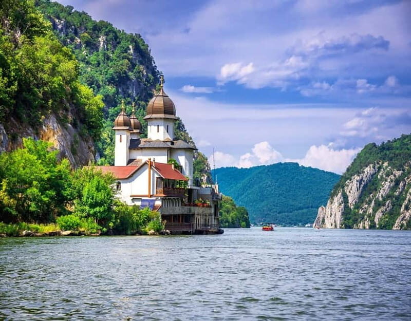 BelgraIde: Iron Gate Park, Speedboat Ride, and 2 Viewpoints - Price and value at about $153: what’s included, what you’re paying for