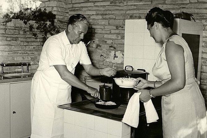 Eat Like Tito - Gastro Historical Experience - The cooking lesson: Karađorđe steak, kaymak stuffing, and plate decoration