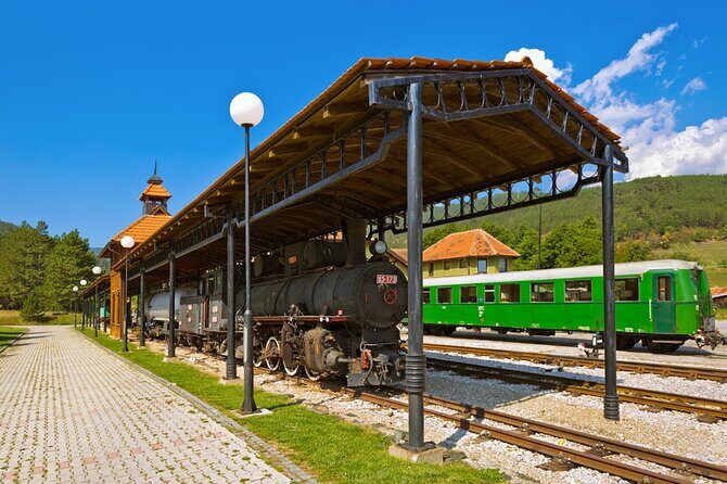 Western Serbia: Drina River House & Mokra Gora (Sargan 8 + Drvengrad) - Returning to Belgrade with 3 hours for your own plans